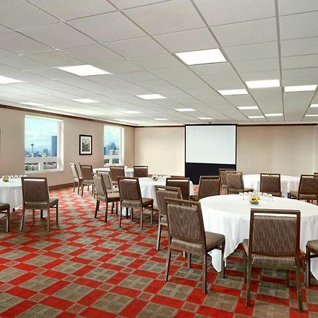 Four Points By Sheraton Calgary Airport Exteriér fotografie