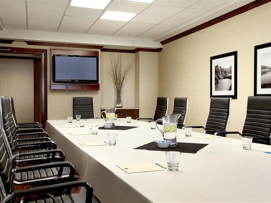 Four Points By Sheraton Calgary Airport Exteriér fotografie